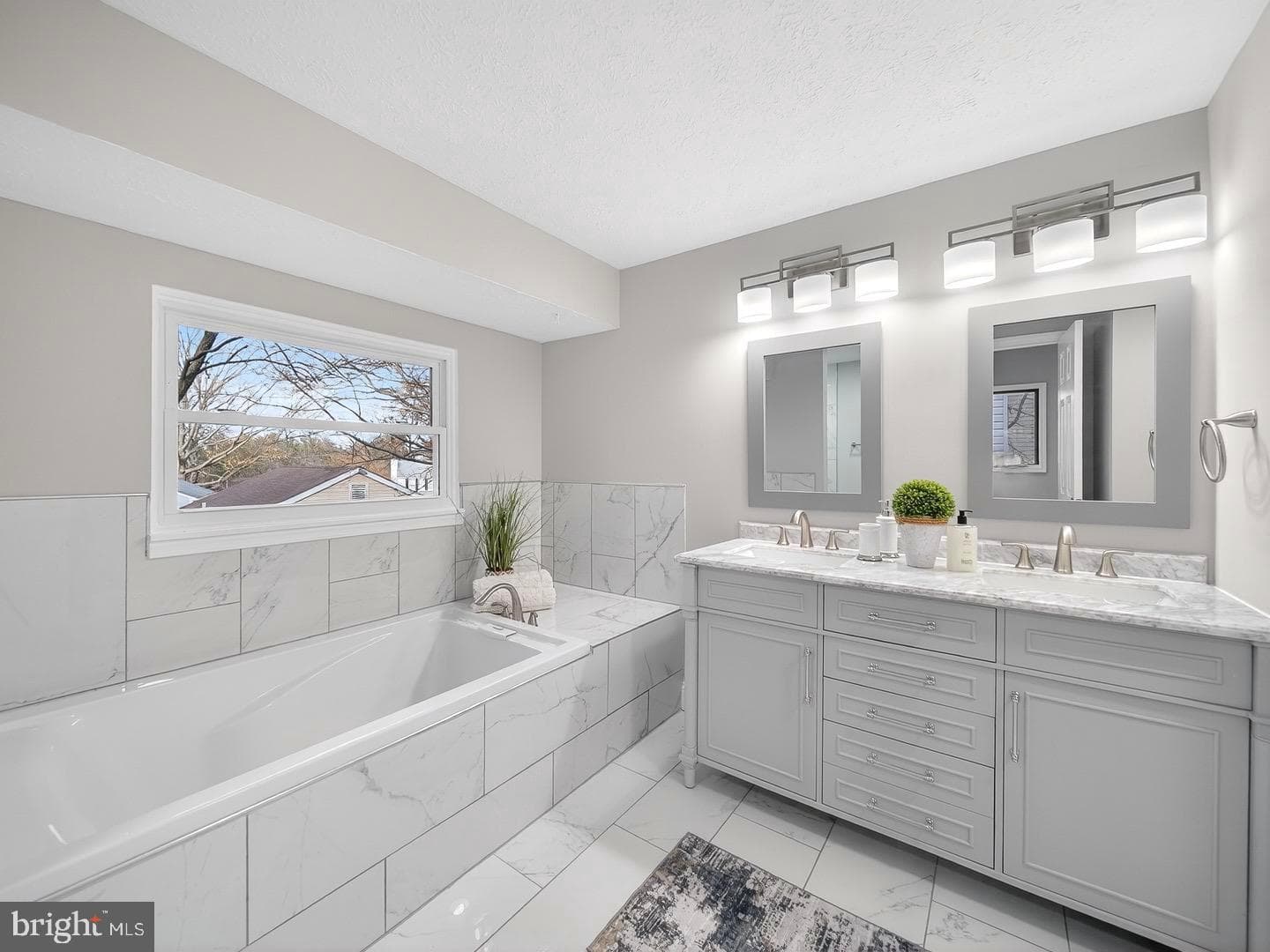 18011 Silver Leaf Drive photo 20