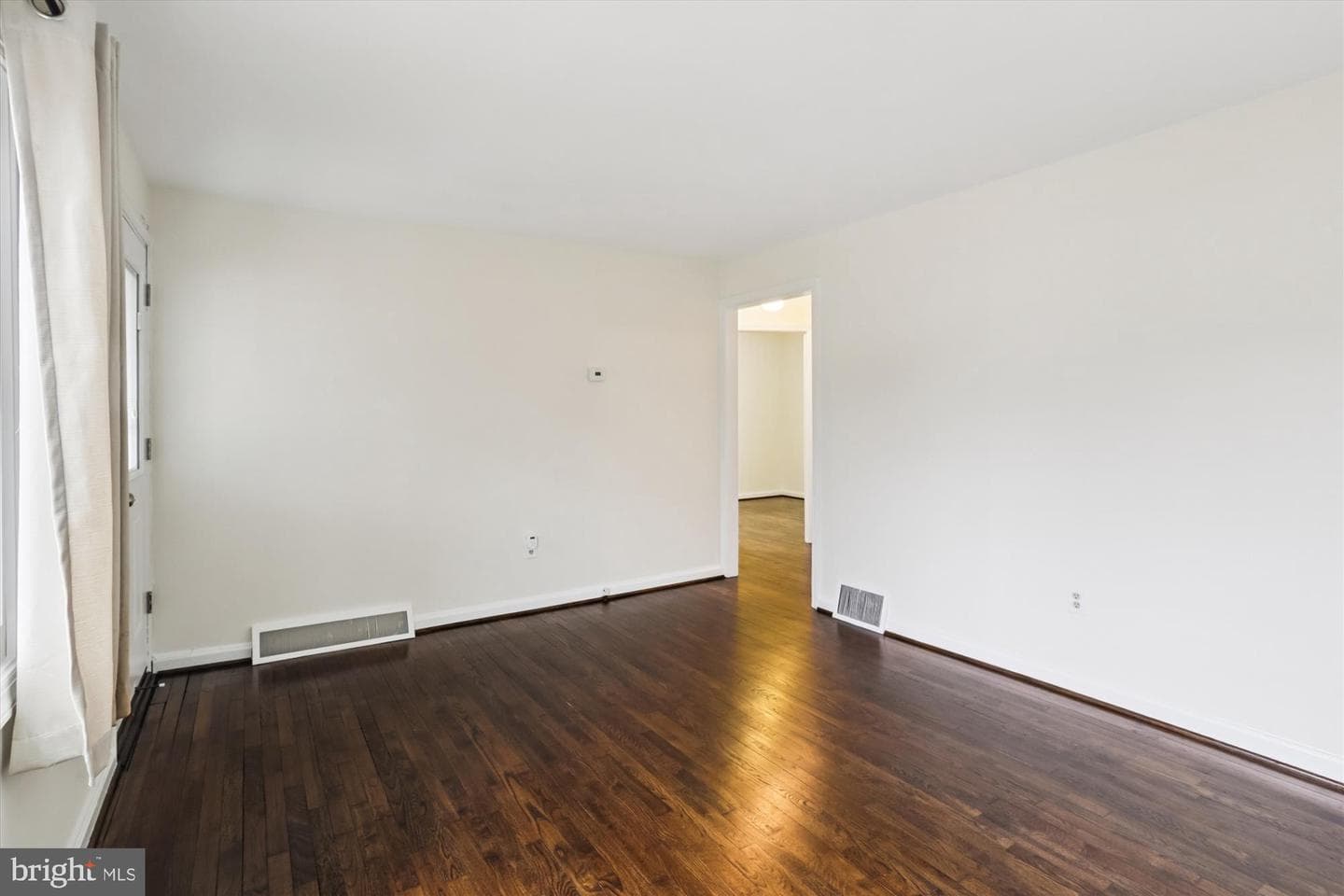 12317 Middle Road photo 11