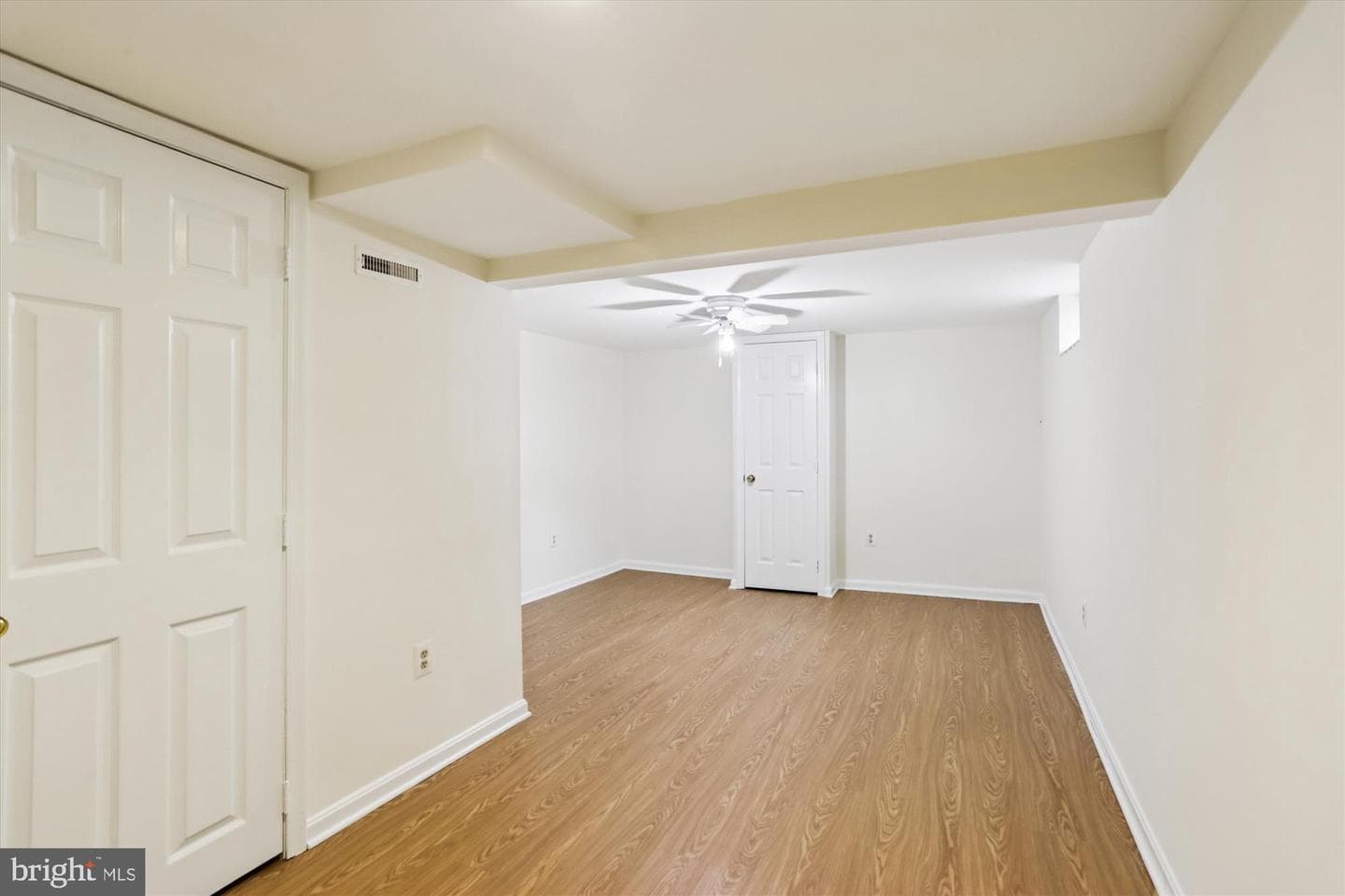 12317 Middle Road photo 22