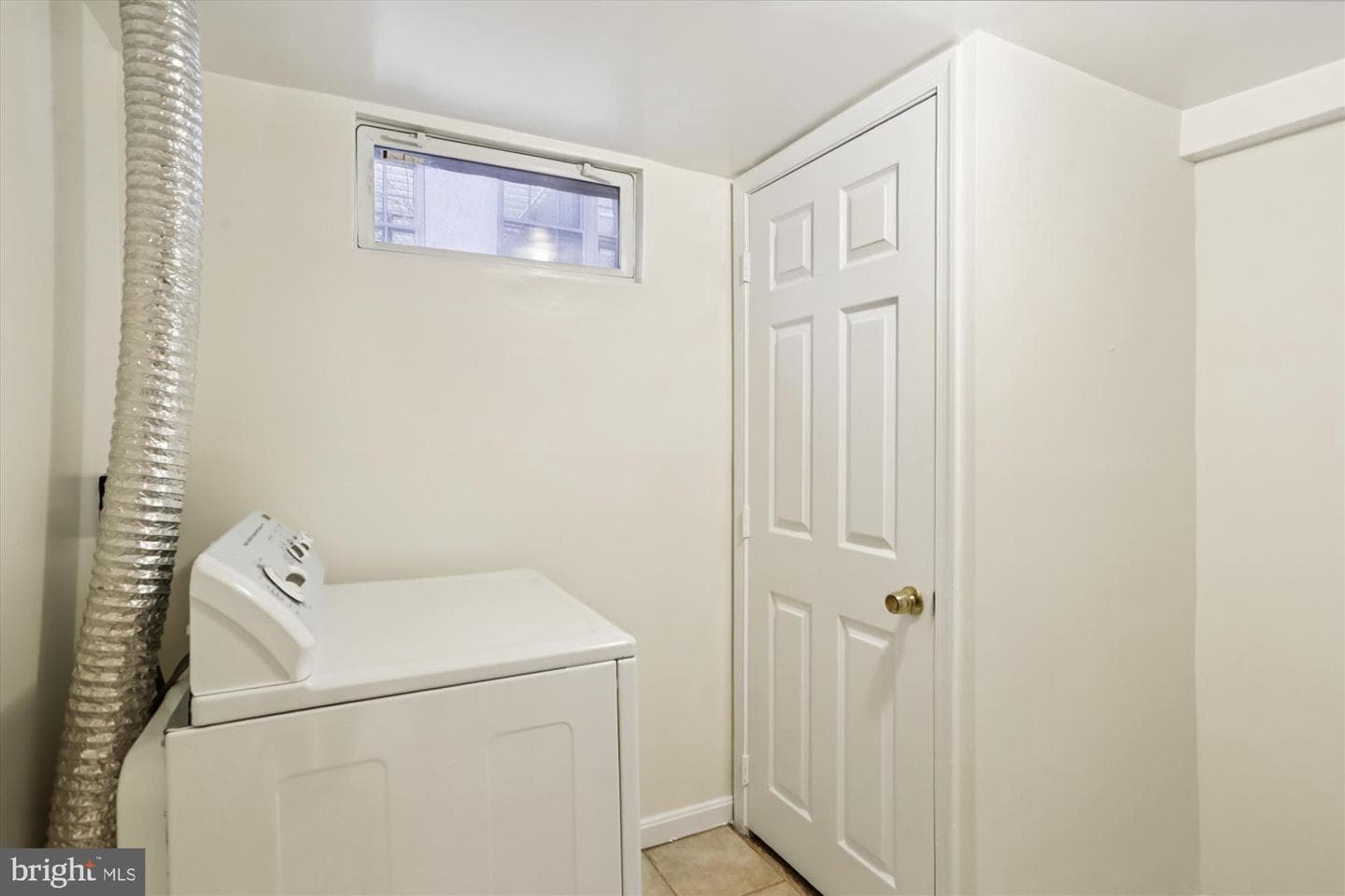 12317 Middle Road photo 25
