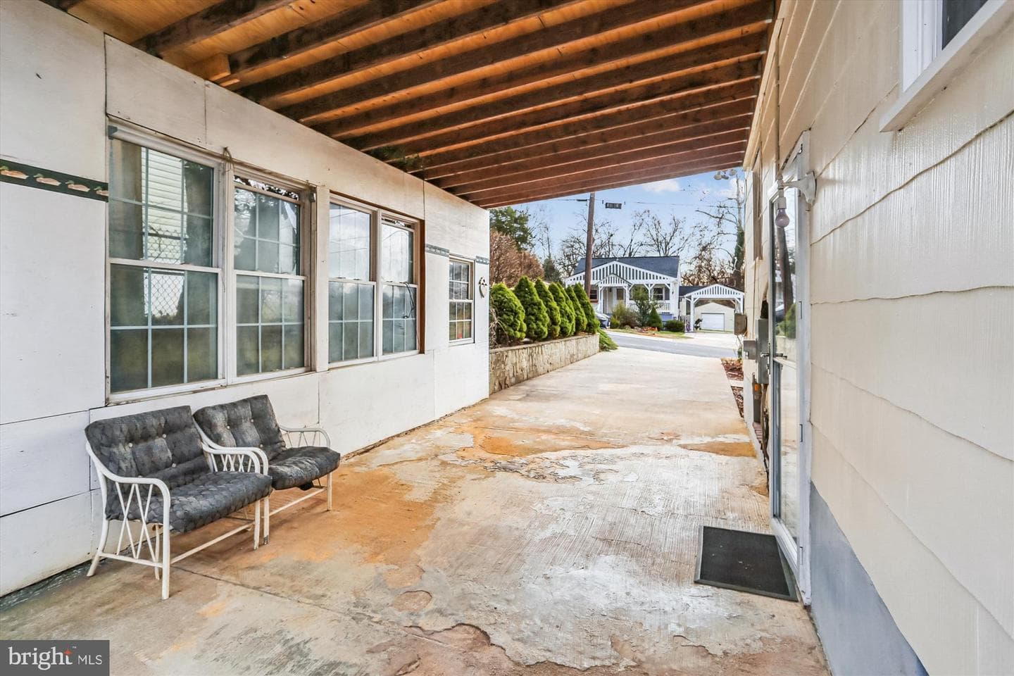 12317 Middle Road photo 28