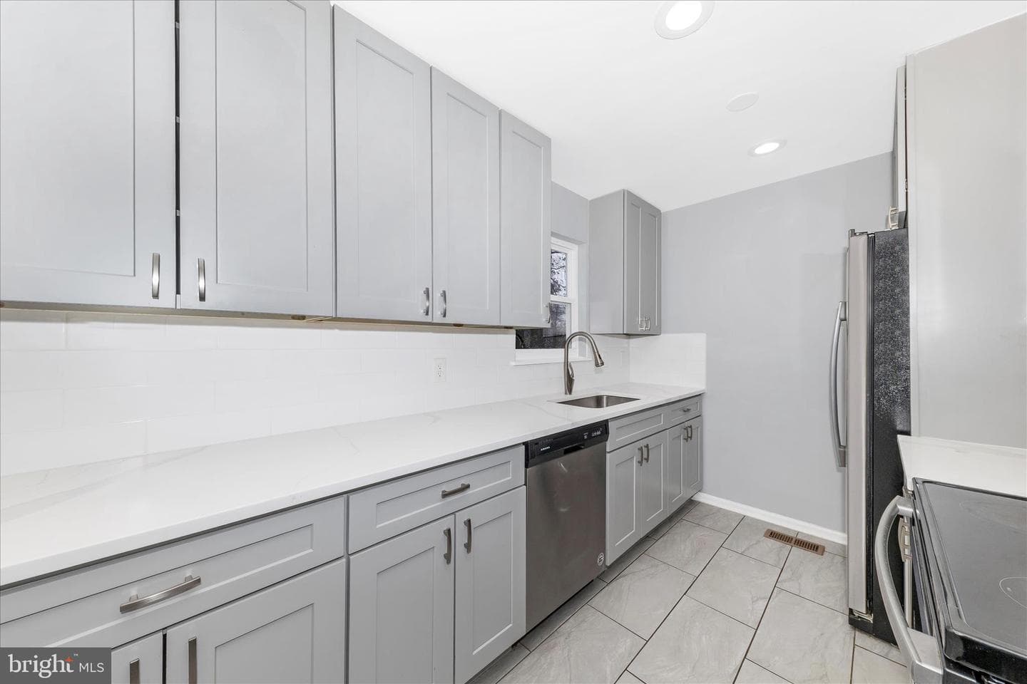 11805 Summer Oak Drive photo 9
