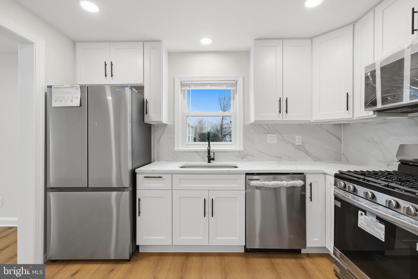 403 Joseph Street photo 10