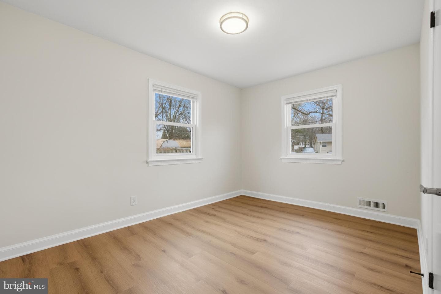 403 Joseph Street photo 18