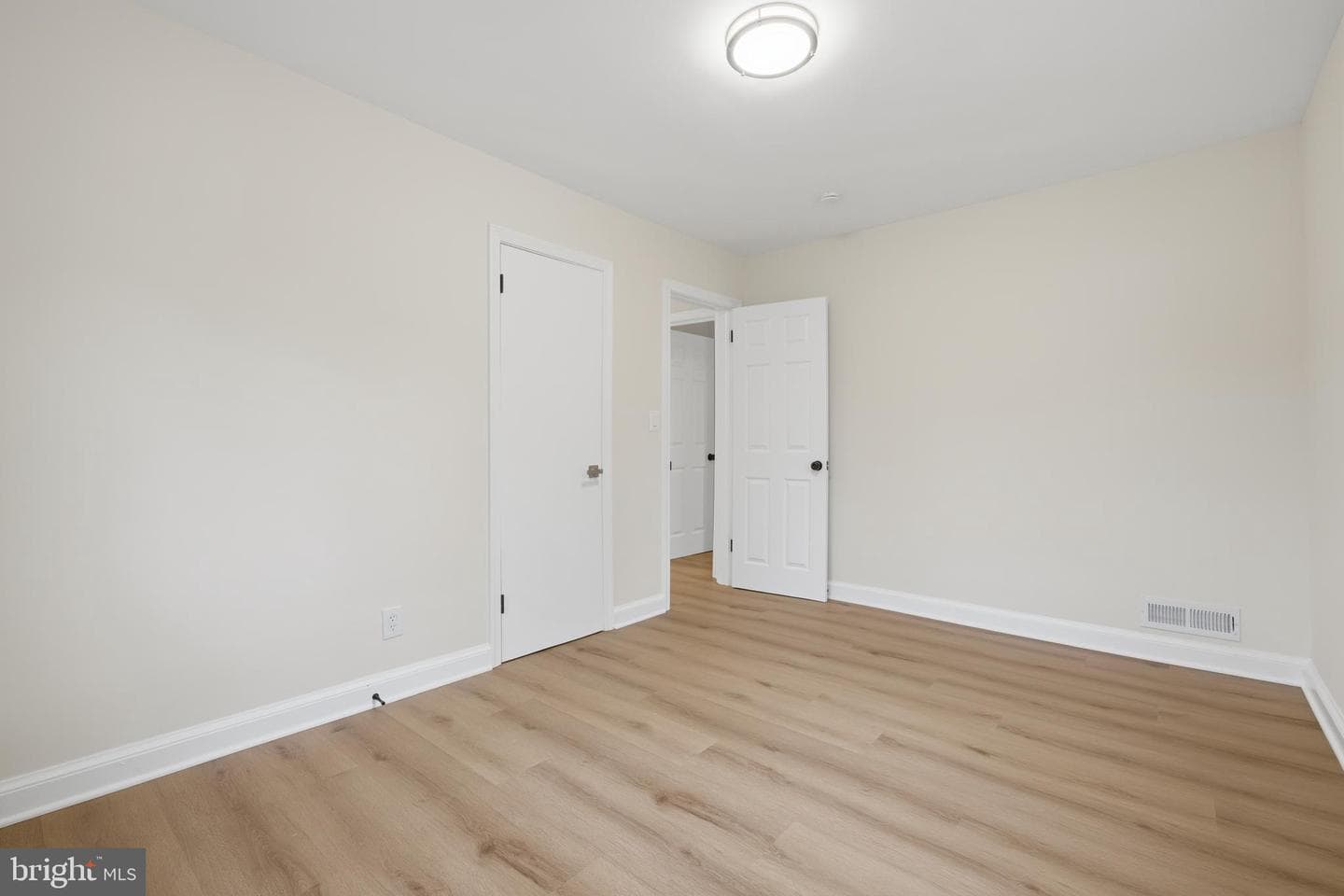 403 Joseph Street photo 19