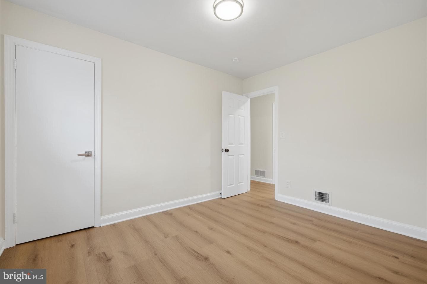 403 Joseph Street photo 21