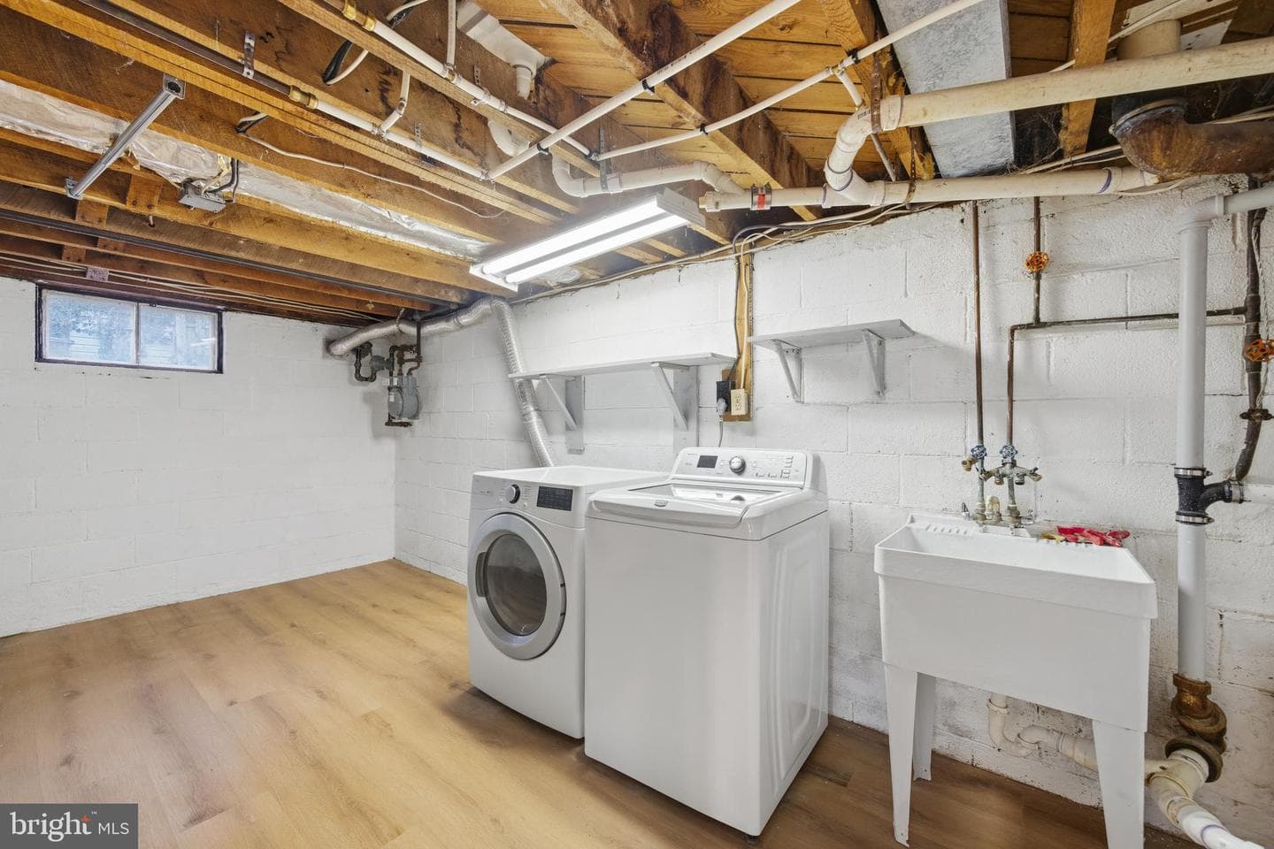 403 Joseph Street photo 37