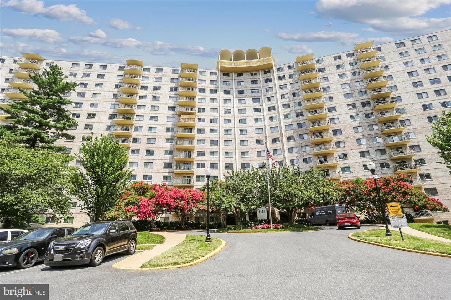 1121 University Boulevard W #907-B