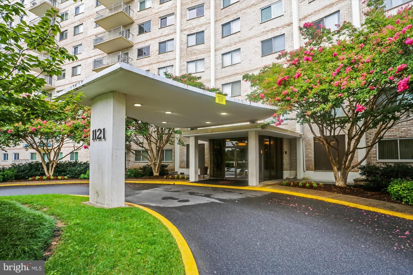 1121 University Boulevard W #907-B photo 2