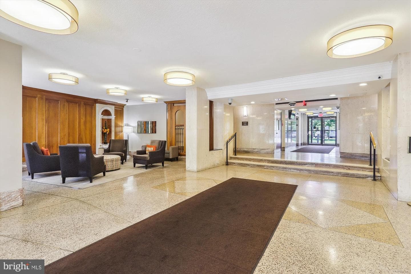 1121 University Boulevard W #907-B photo 3