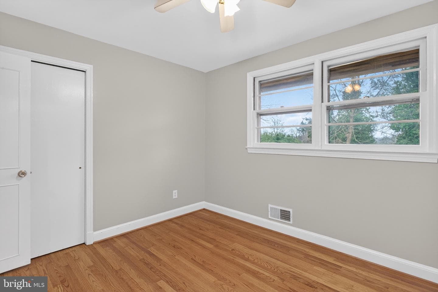 413 Southwest Drive photo 19