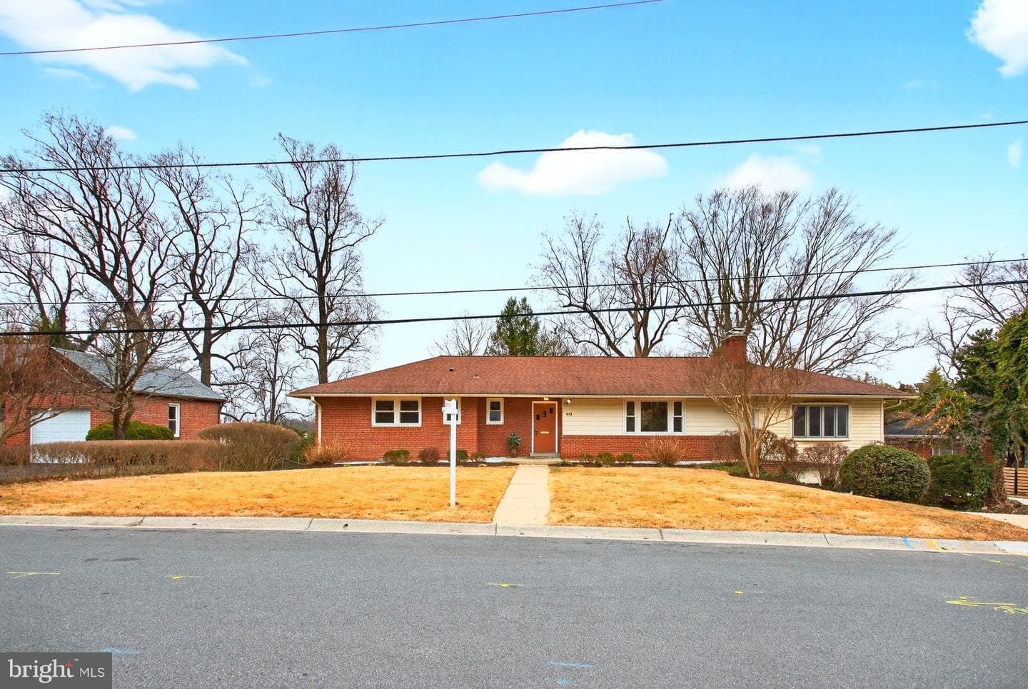 413 Southwest Drive photo 5