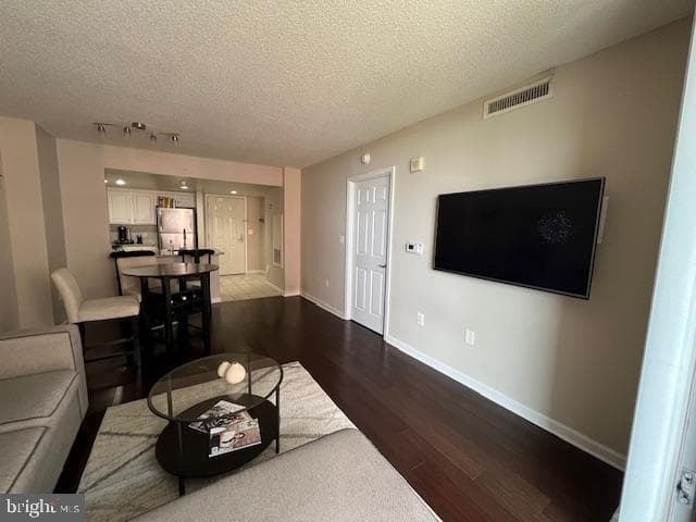 11710 Old Georgetown Road #820 photo 11