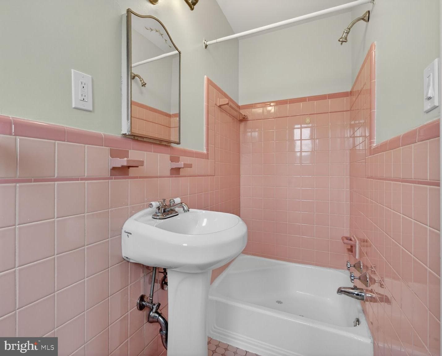 4503 Woodfield Road photo 11