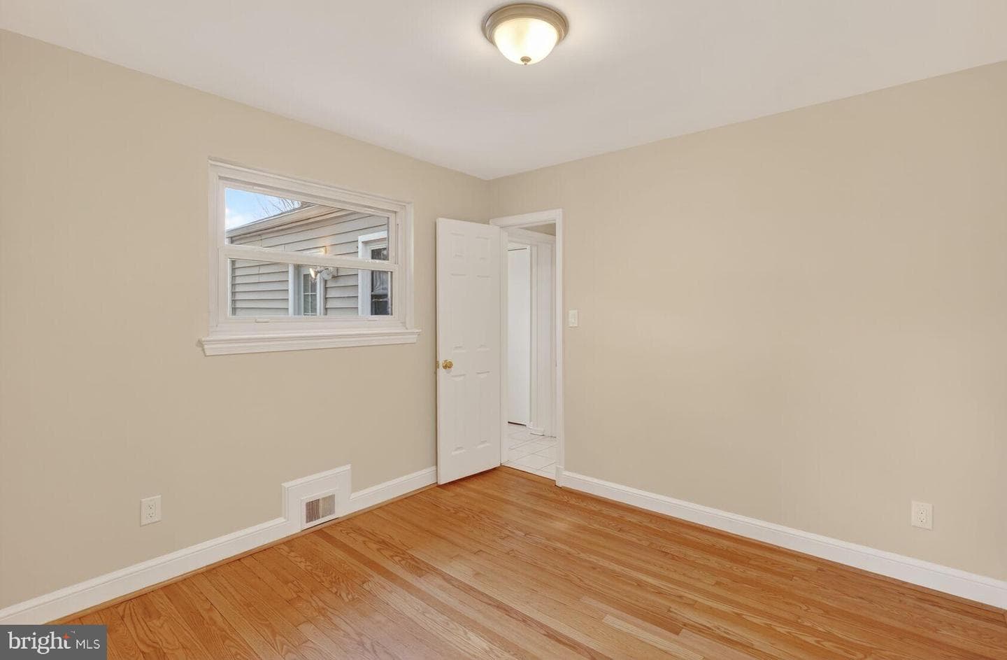 4503 Woodfield Road photo 13