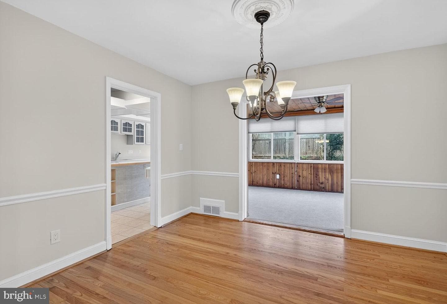 4503 Woodfield Road photo 24