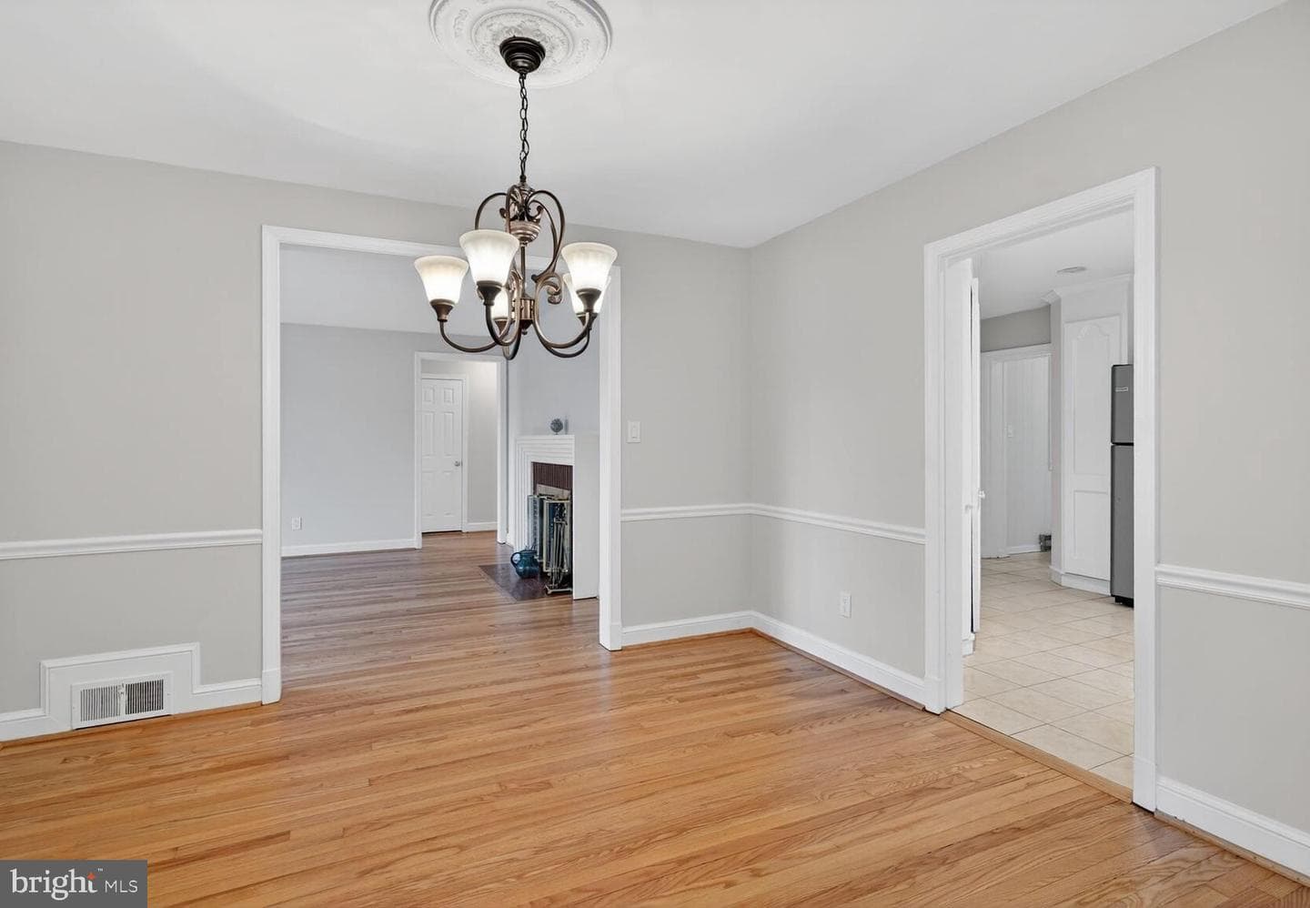 4503 Woodfield Road photo 25