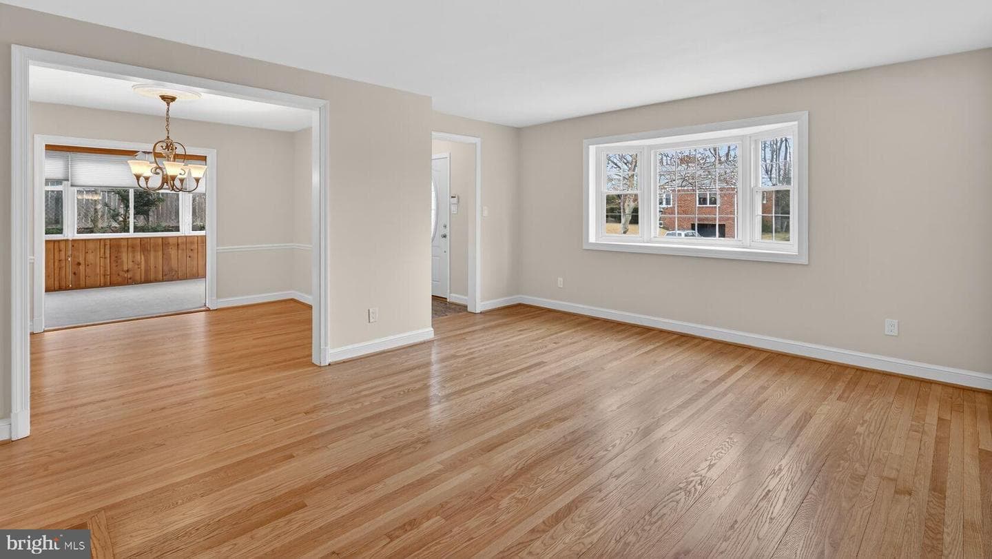 4503 Woodfield Road photo 5
