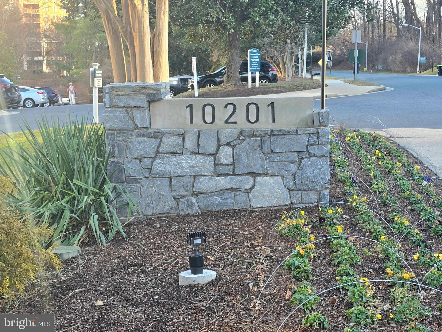 10201 Grosvenor Place #527, Rockville