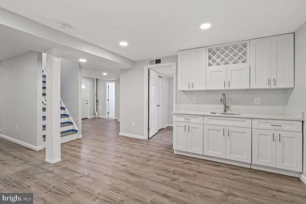 229 Hannes Street photo 23