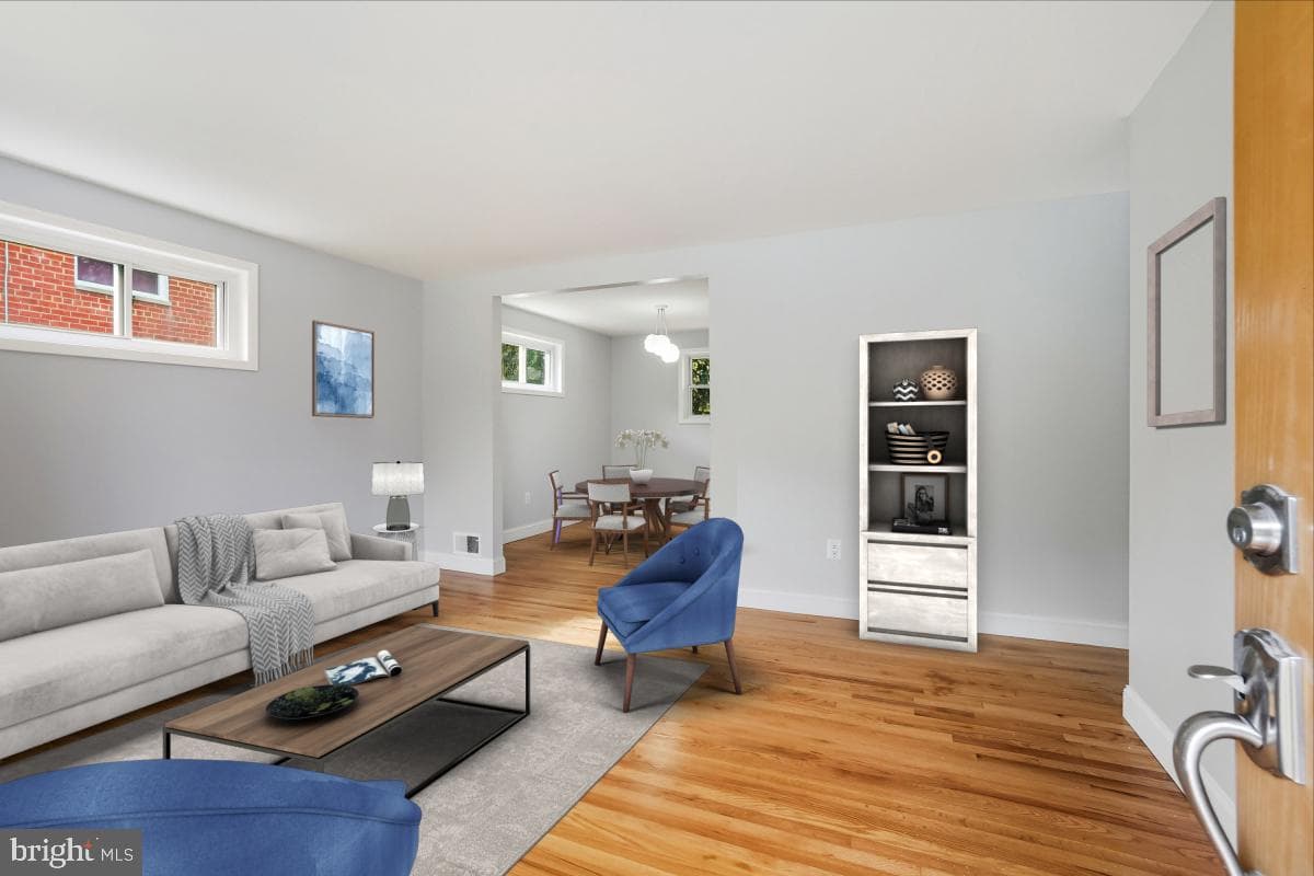 229 Hannes Street photo 4