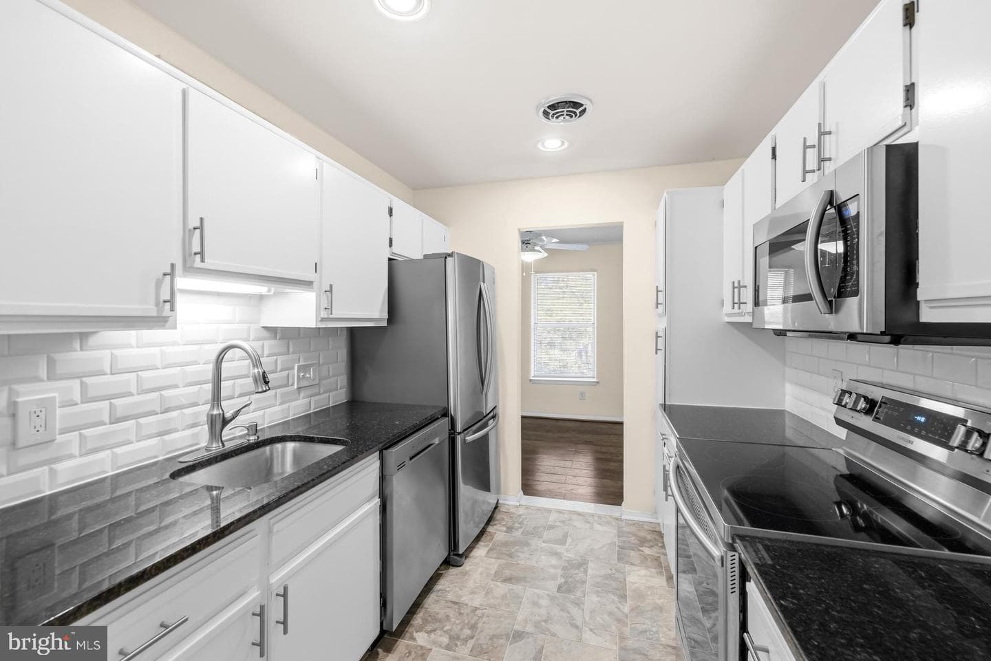 7911 Coriander Drive #302 photo 10