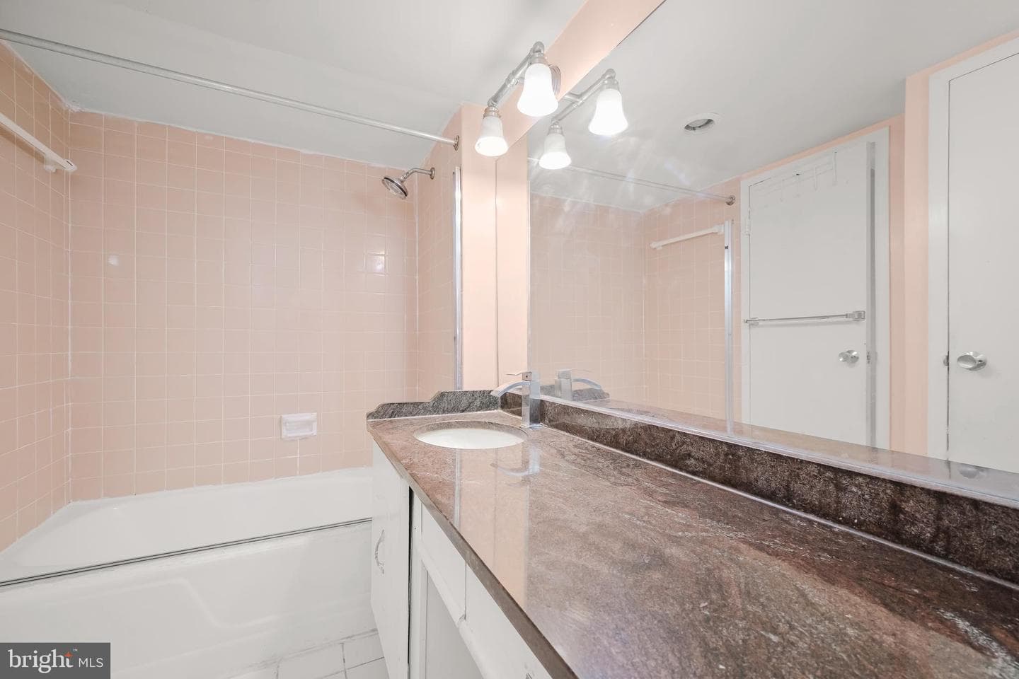 11801 Rockville Pik #413 photo 24