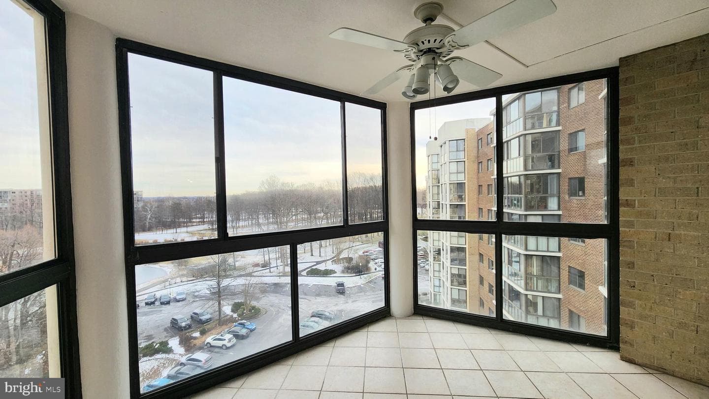 15115 Interlachen Drive #3-801 photo 7
