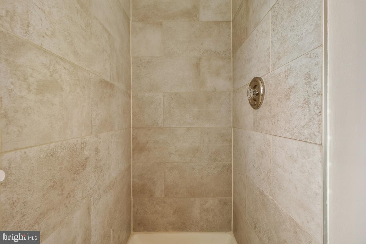 26 Neerwinder Court photo 18