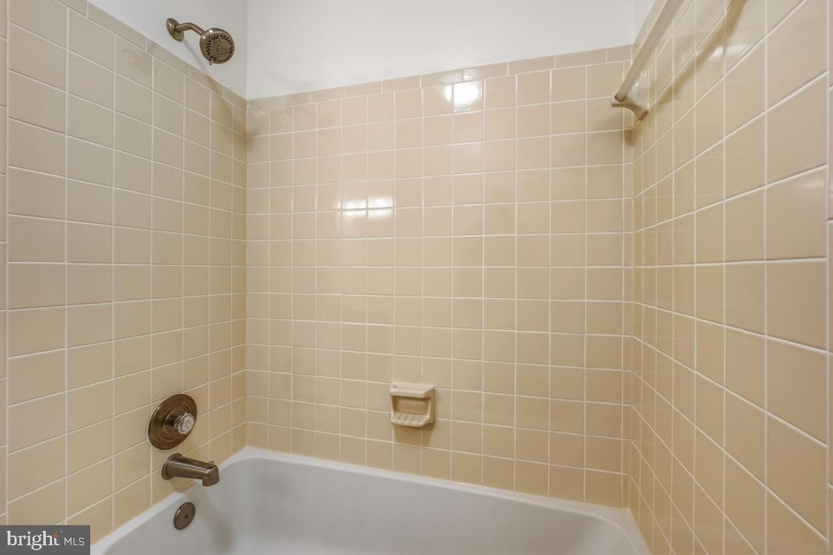 26 Neerwinder Court photo 21