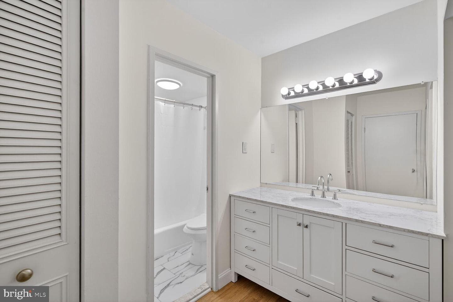 8315 N Brook Lane #1107 photo 6