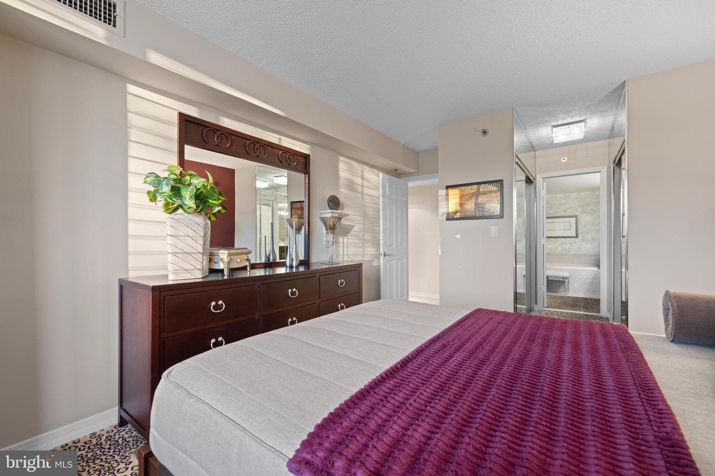 5809 Nicholson Ln # 307 photo 18