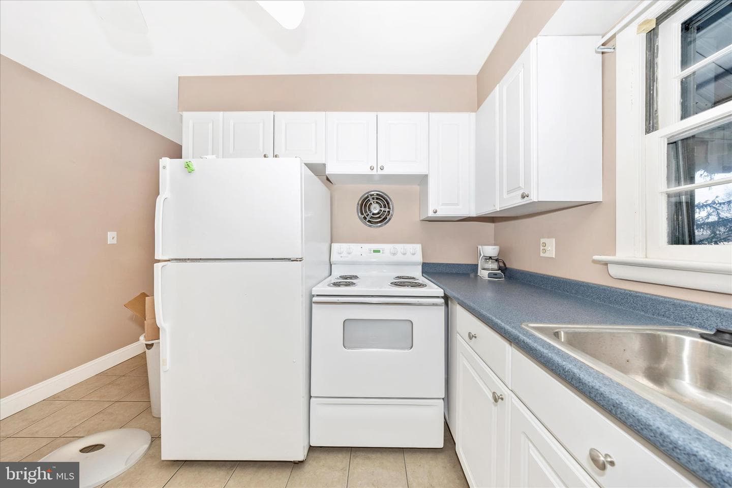 26120 Mount Vernon Avenue photo 15