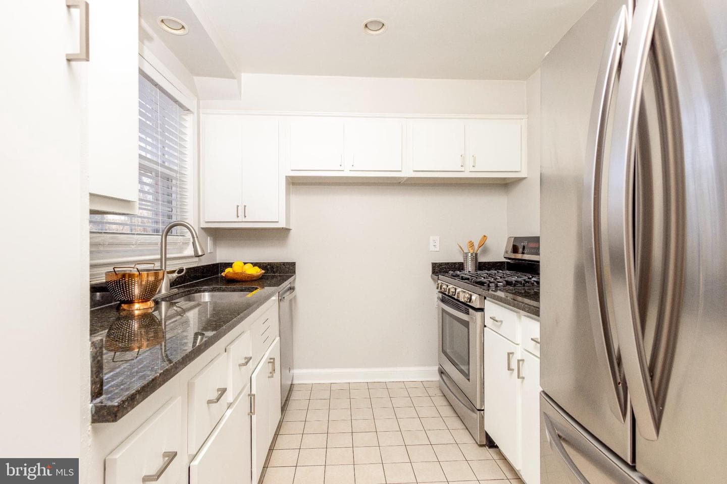3601 Faircastle Drive photo 10