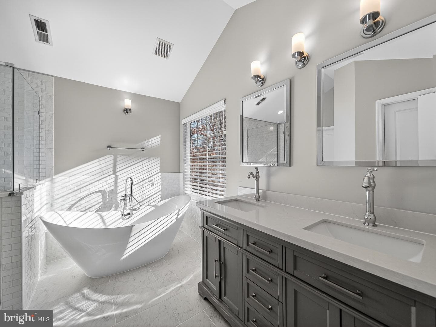 9534 Fernwood Road photo 24