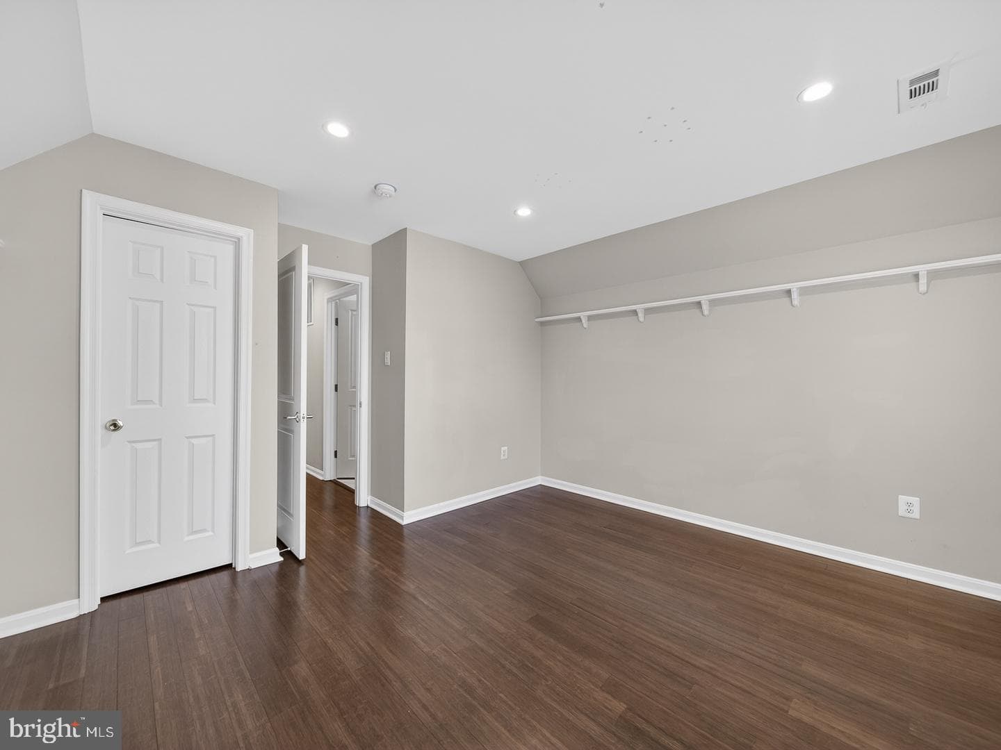 9534 Fernwood Road photo 32