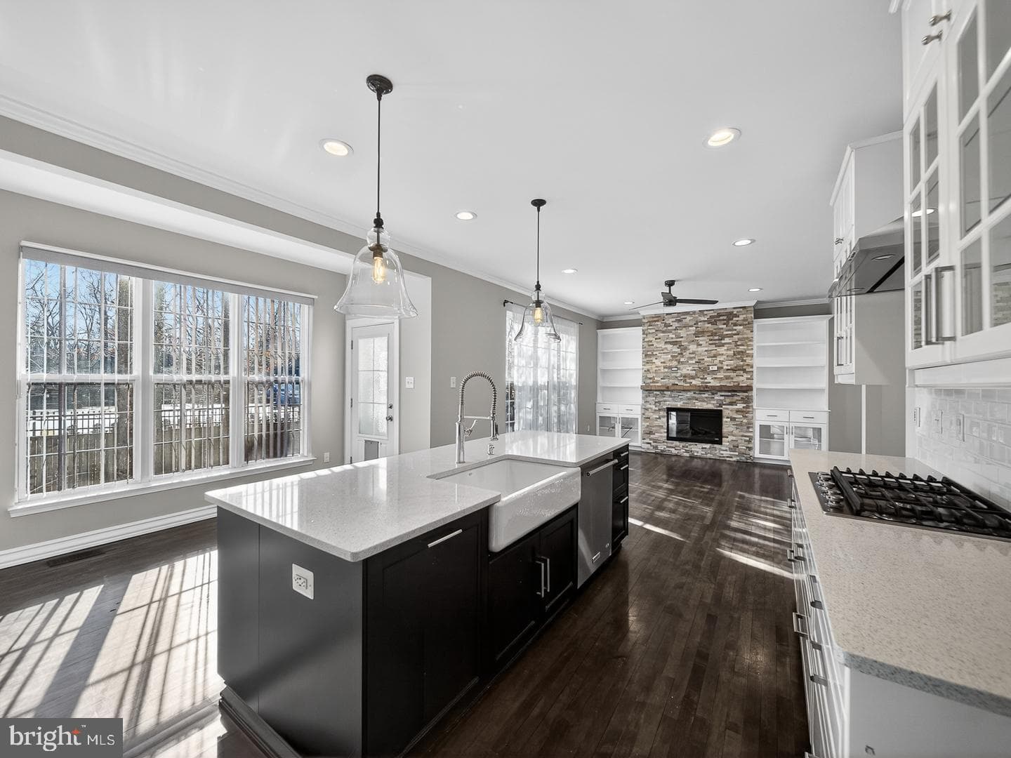 9534 Fernwood Road photo 5