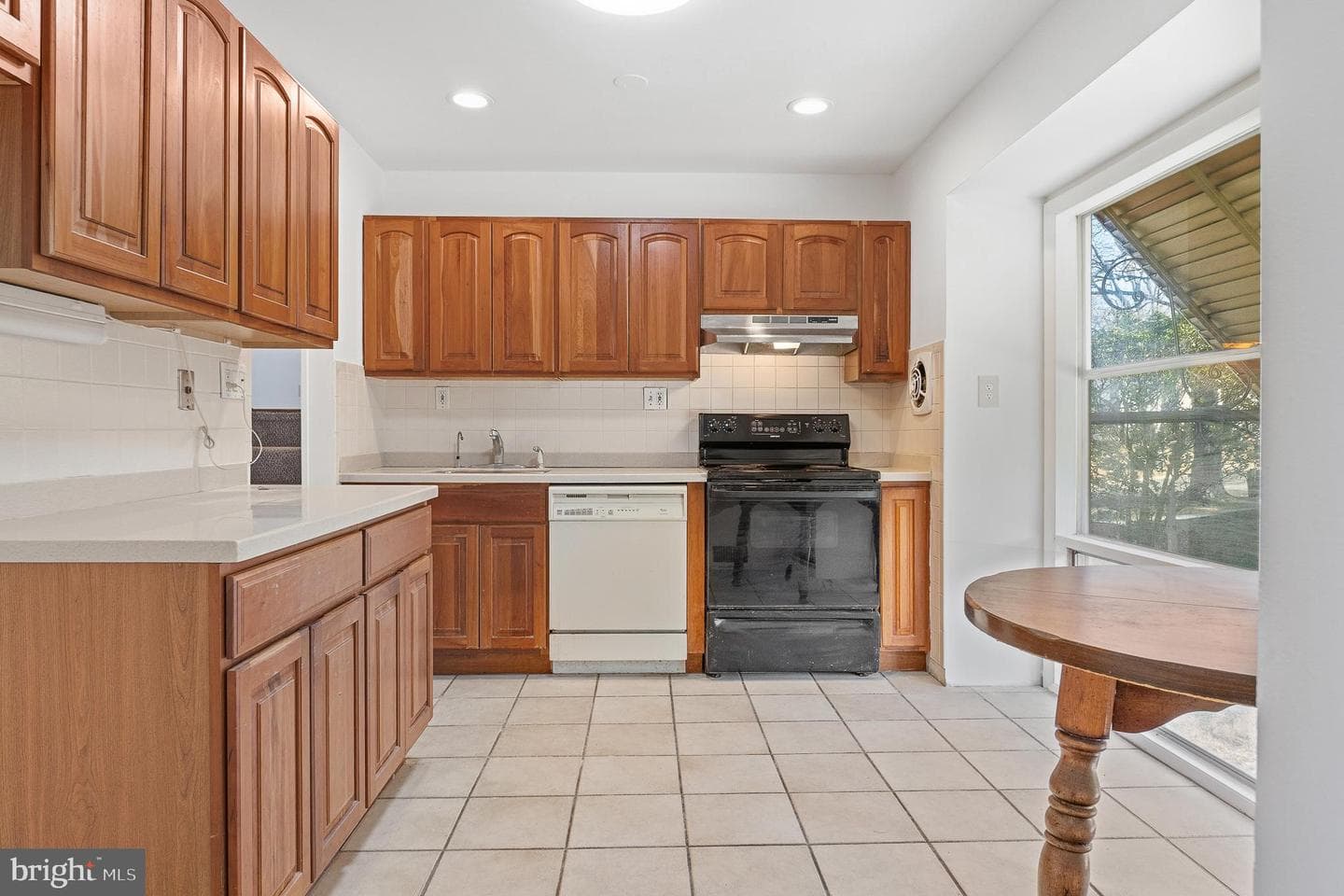 12725 Bushey Drive photo 11