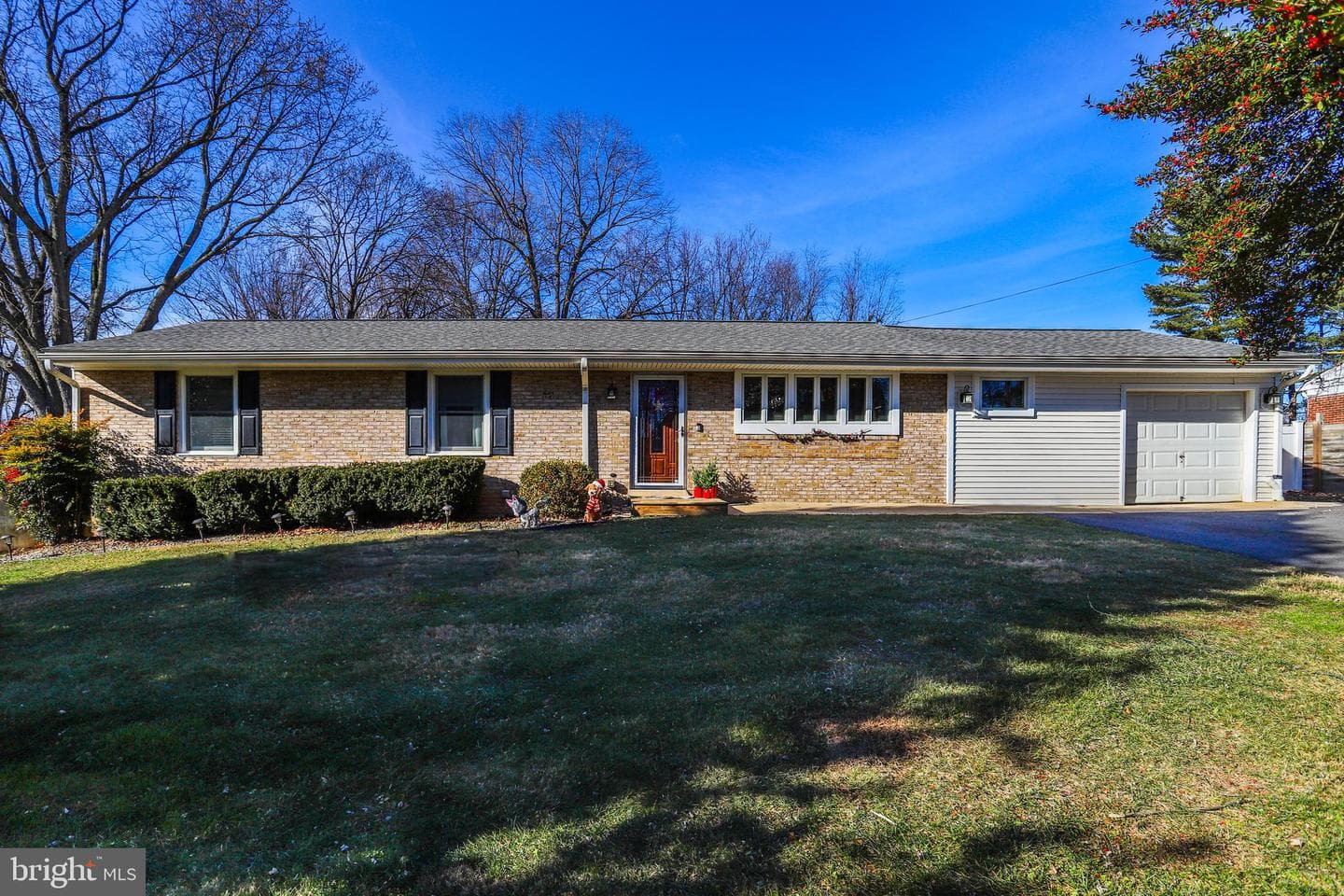 20420 Greenfield Road photo 2