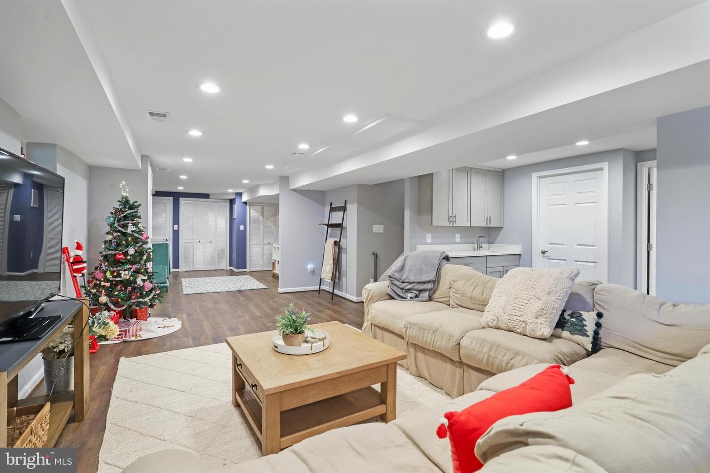 20420 Greenfield Road photo 41