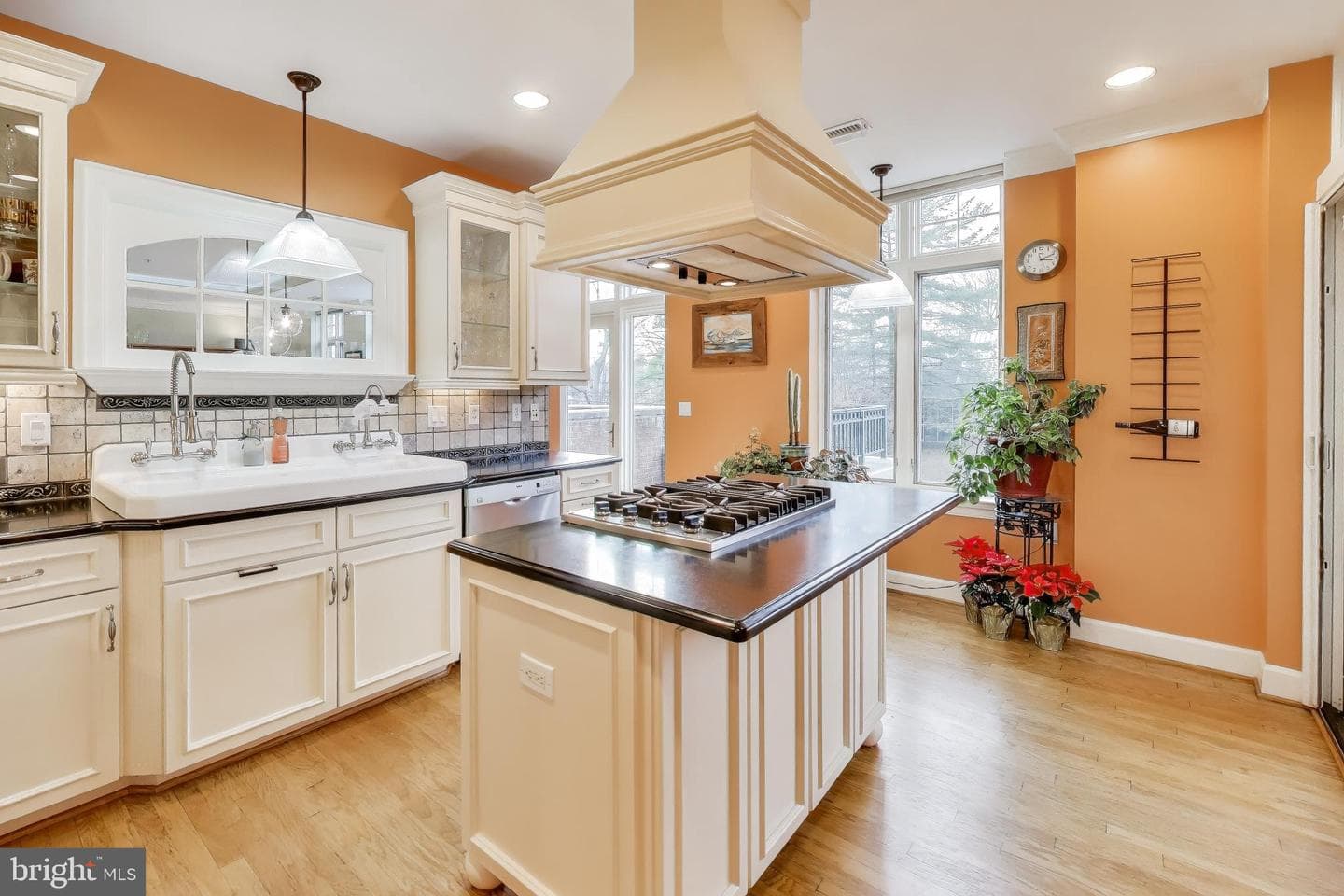 7405 Arlington Road #202 photo 23