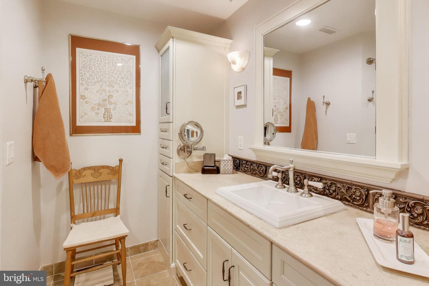 7405 Arlington Road #202 photo 29