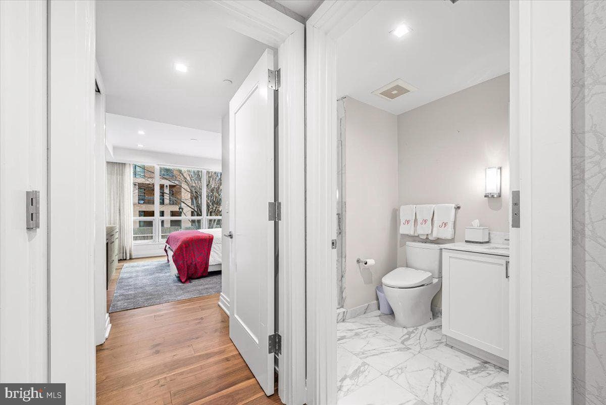 4901 Hampden Lane #205 photo 23