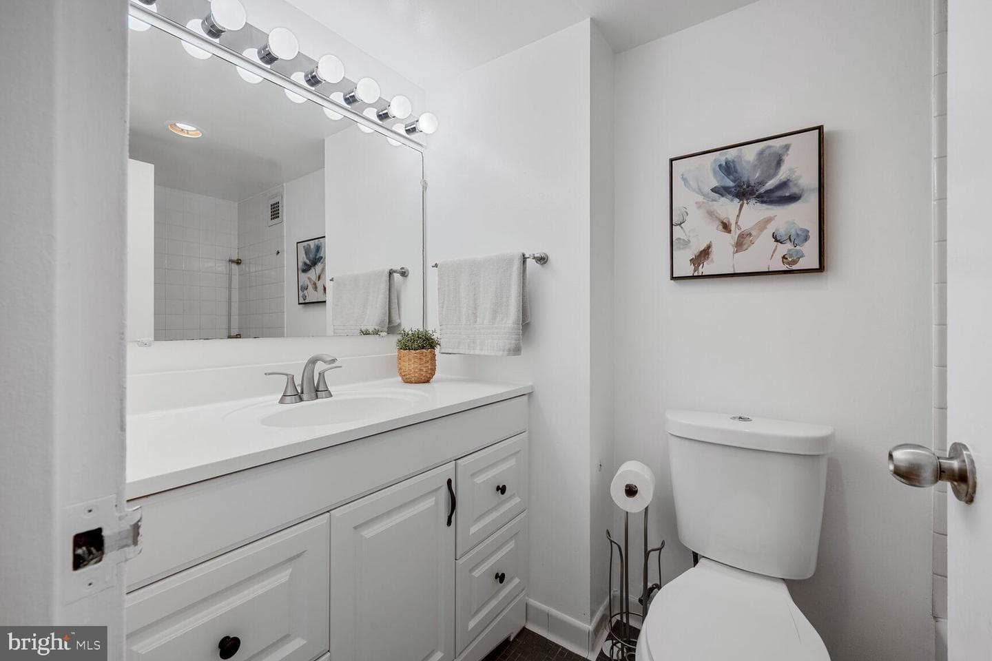5500 Friendship Boulevard #1422n photo 17