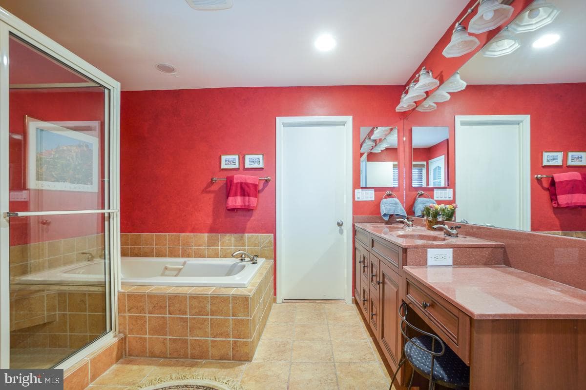 10336 Democracy Lane photo 23
