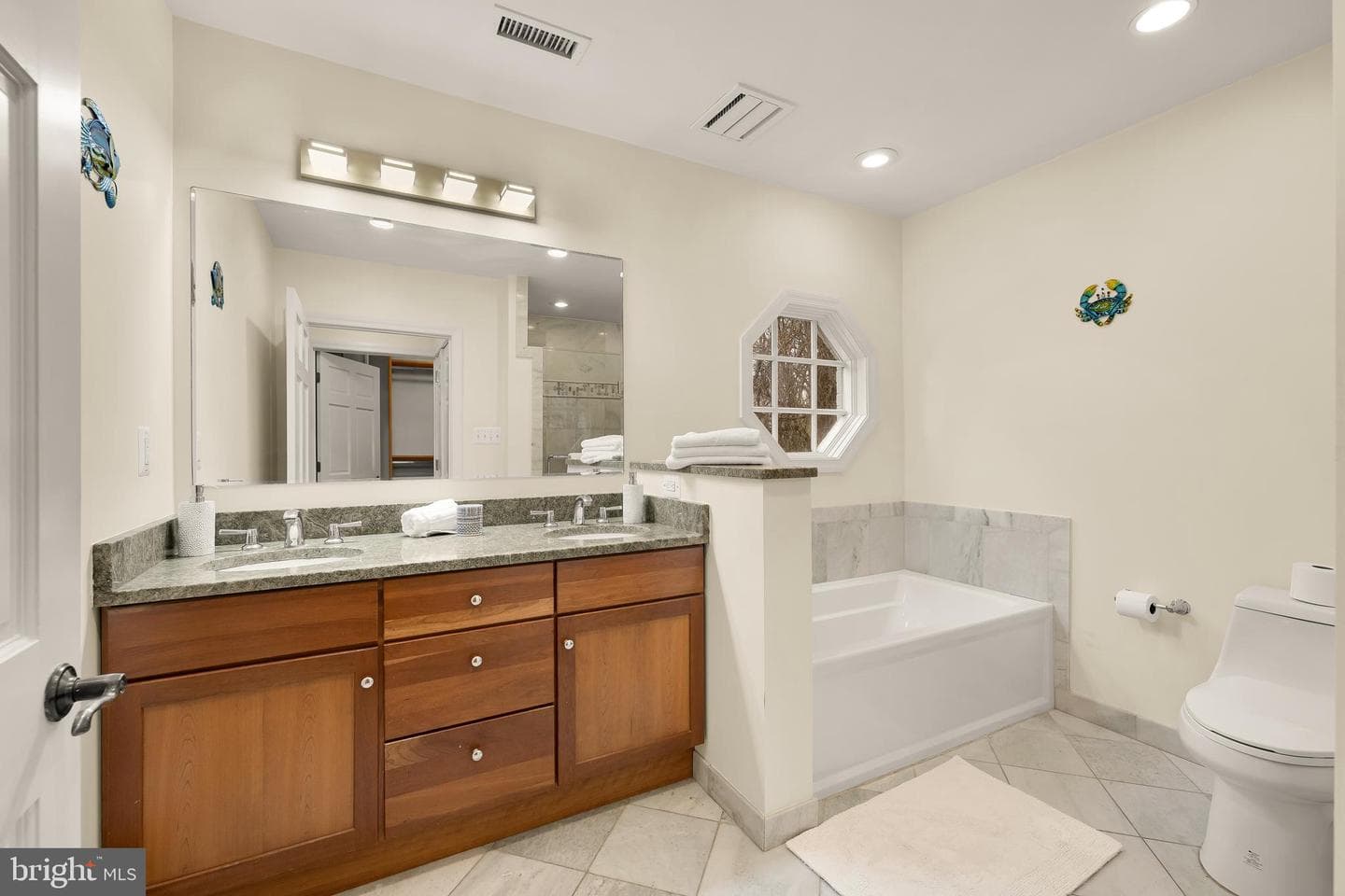 5731 Bradley Boulevard photo 24