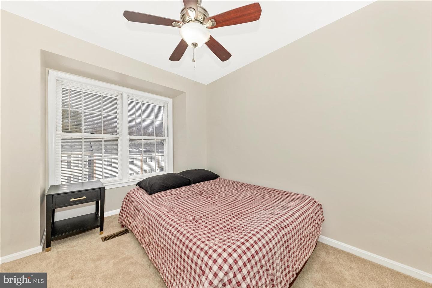 9923 Maple Leaf Drive photo 23