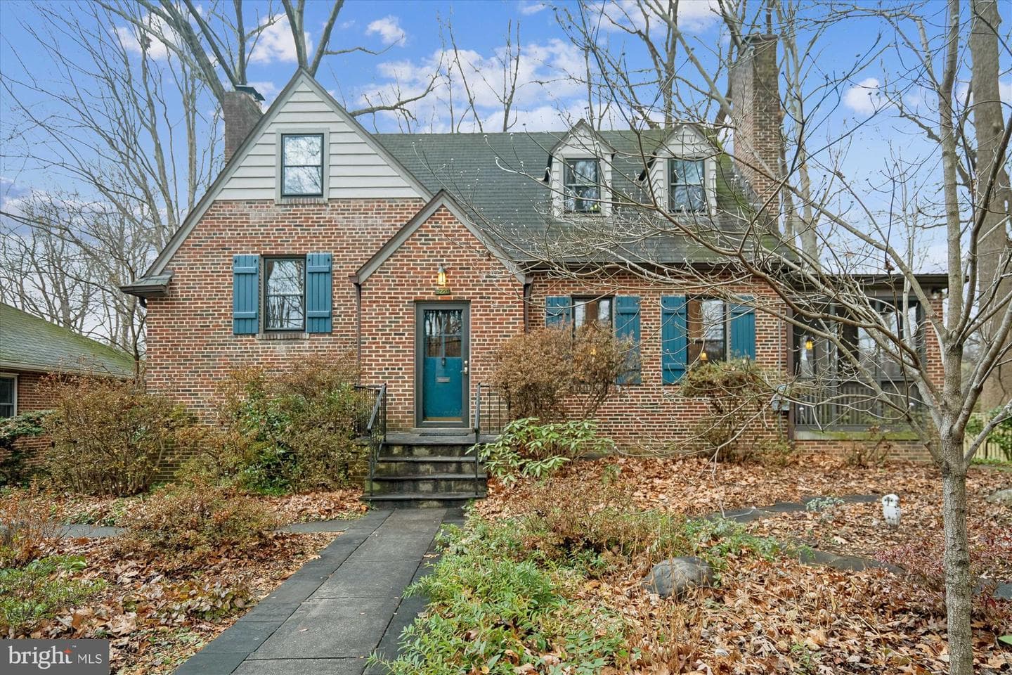 9220 Manchester Road photo 2