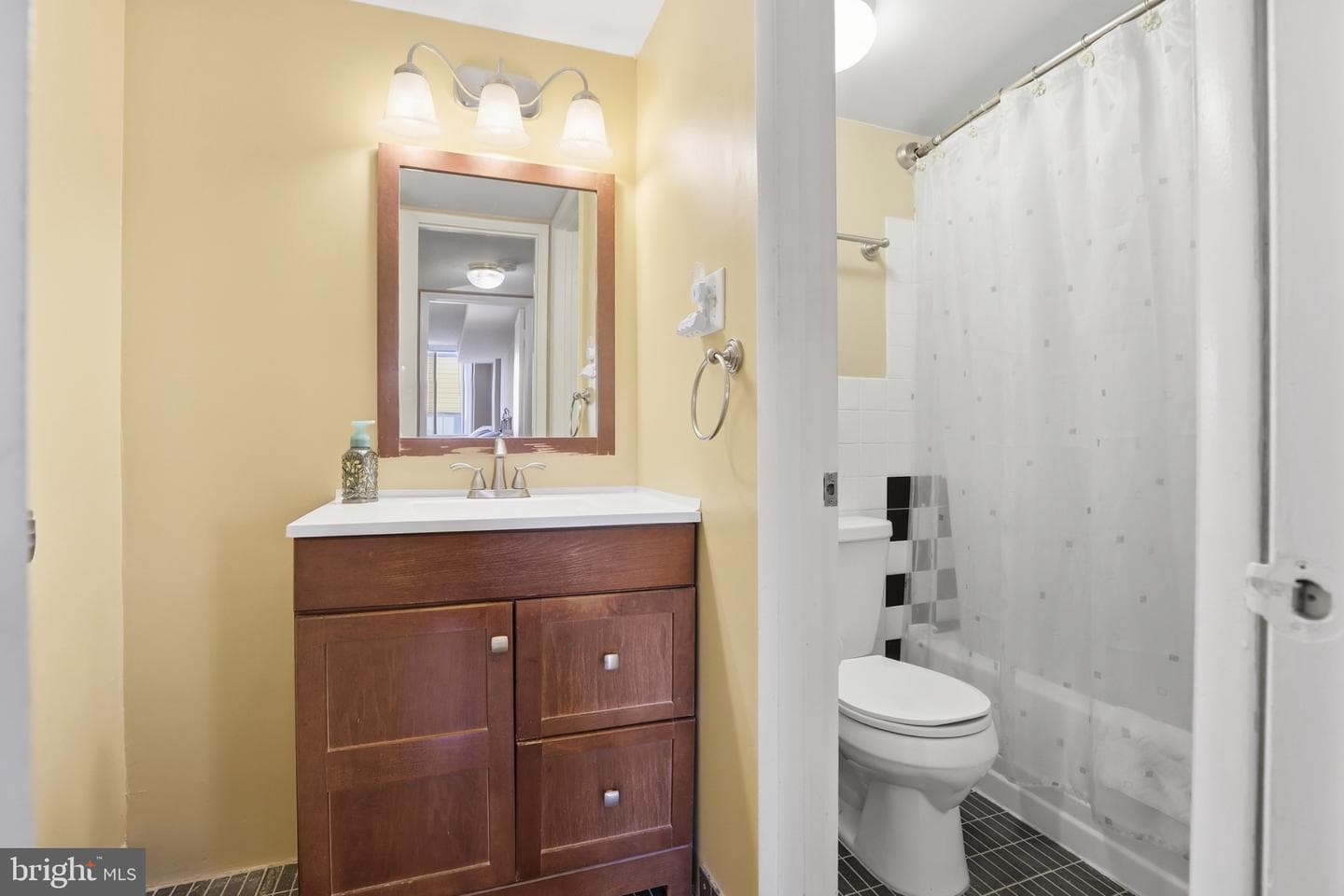 4 Monroe Street #909 photo 17