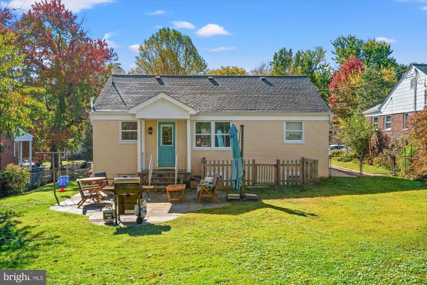 2213 Darrow Street photo 13